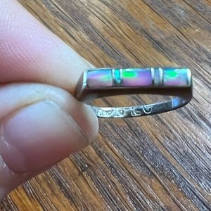 Gorgeous Fiery Opal ring set in Sterling Silver 💛😍